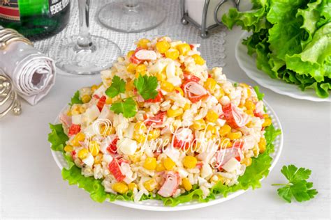 Салат крабовый с кукурузой и рисом
